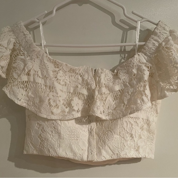 2 piece lace Wayf skirt and crop top set - Picture 6 of 8